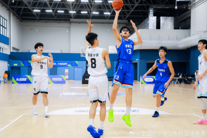 div, img, 贾嘉锴 div, img, 贾嘉锴