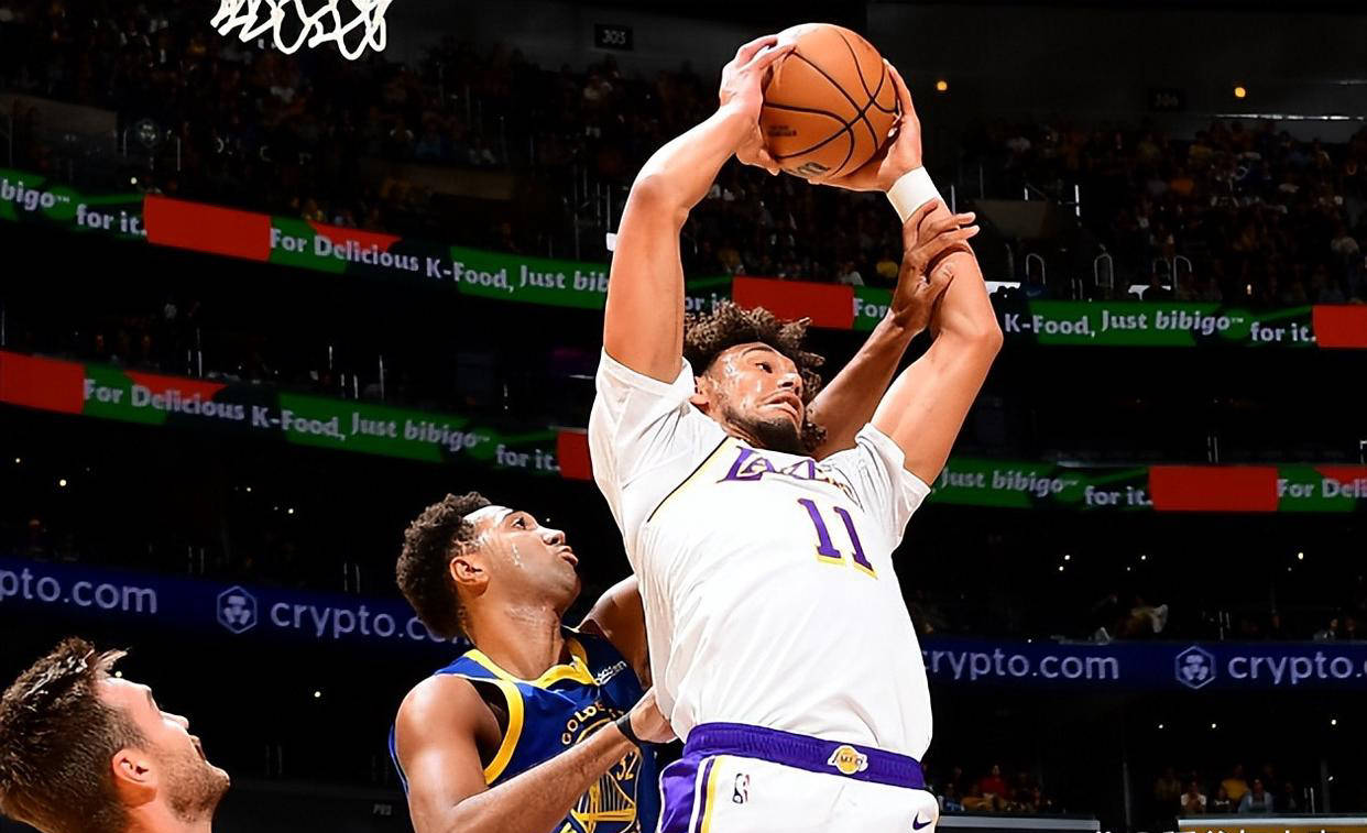 仅贡献, 有所起伏, 篮板 仅贡献, 有所起伏, 篮板